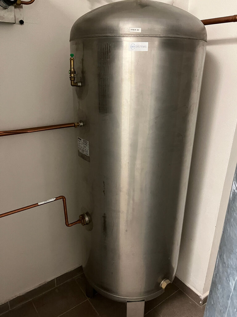 Oxygen Tank